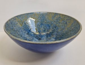 Schaal kristalglazuur blauw